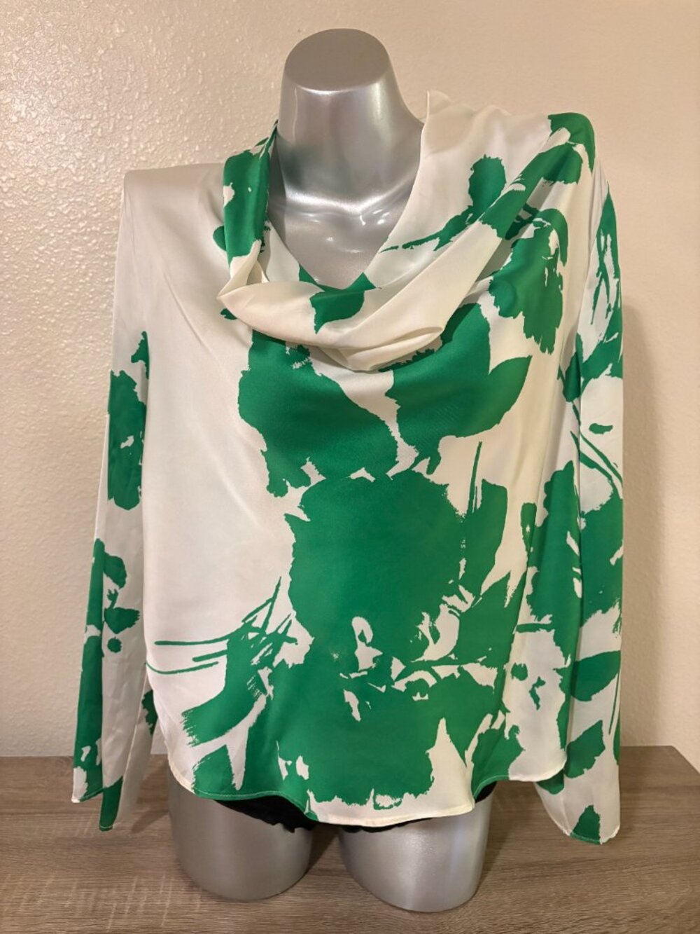 Zara Printed Blouse with flowing neckline Size Medium